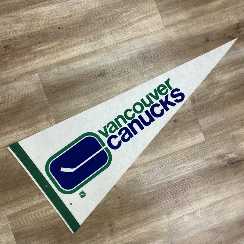Vancouver Canucks® - Retro Logo 