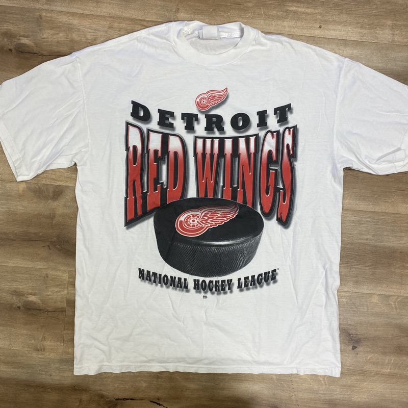 Vintage NHL (Nutmeg) - Detroit Red Wings Locker Room Single Stitch T-Shirt 1990s X-Large