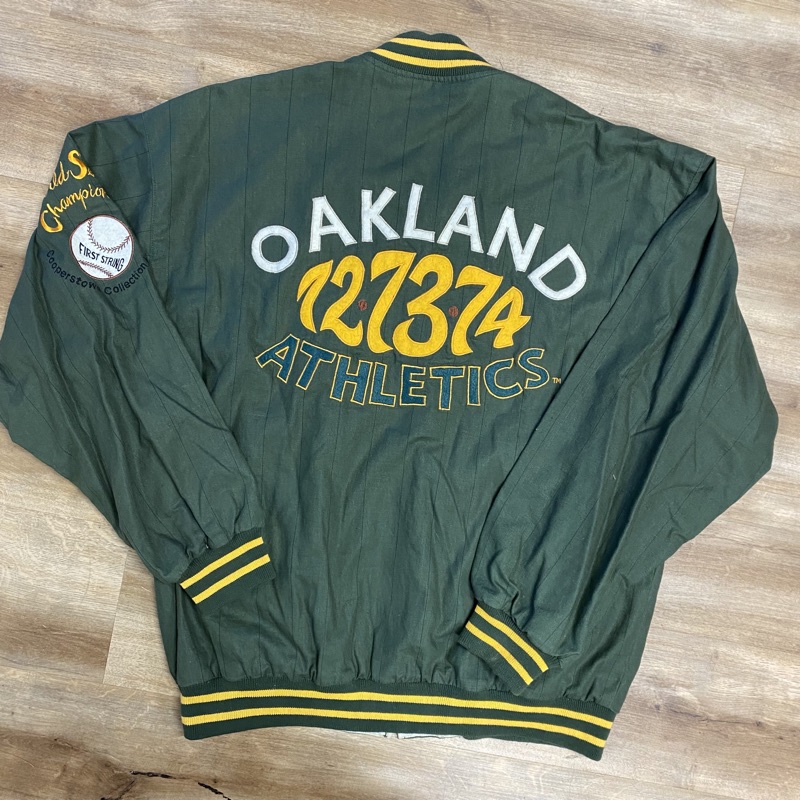Oakland A's Jersey Size XL Brand Starter Athletics